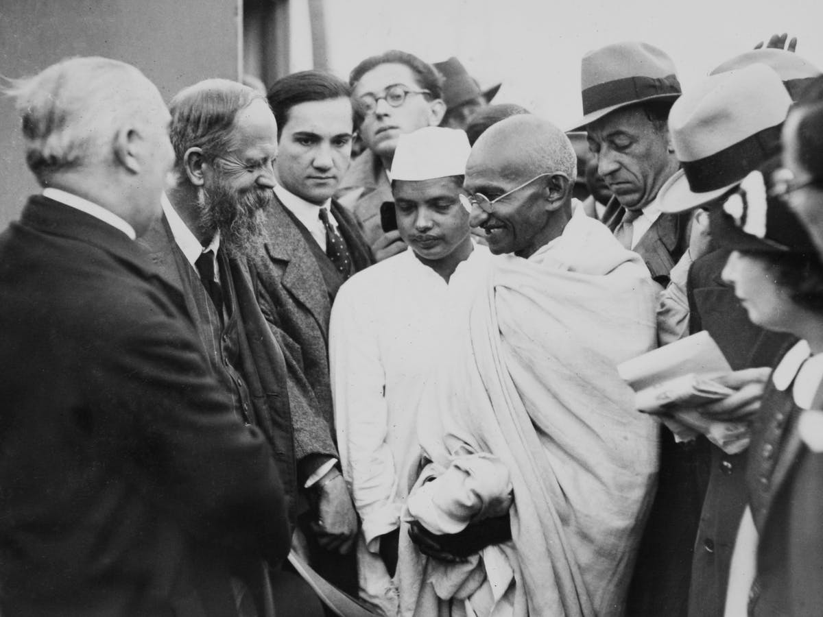 Mahatma Gandhi used civil disobedience to end colonialism in India